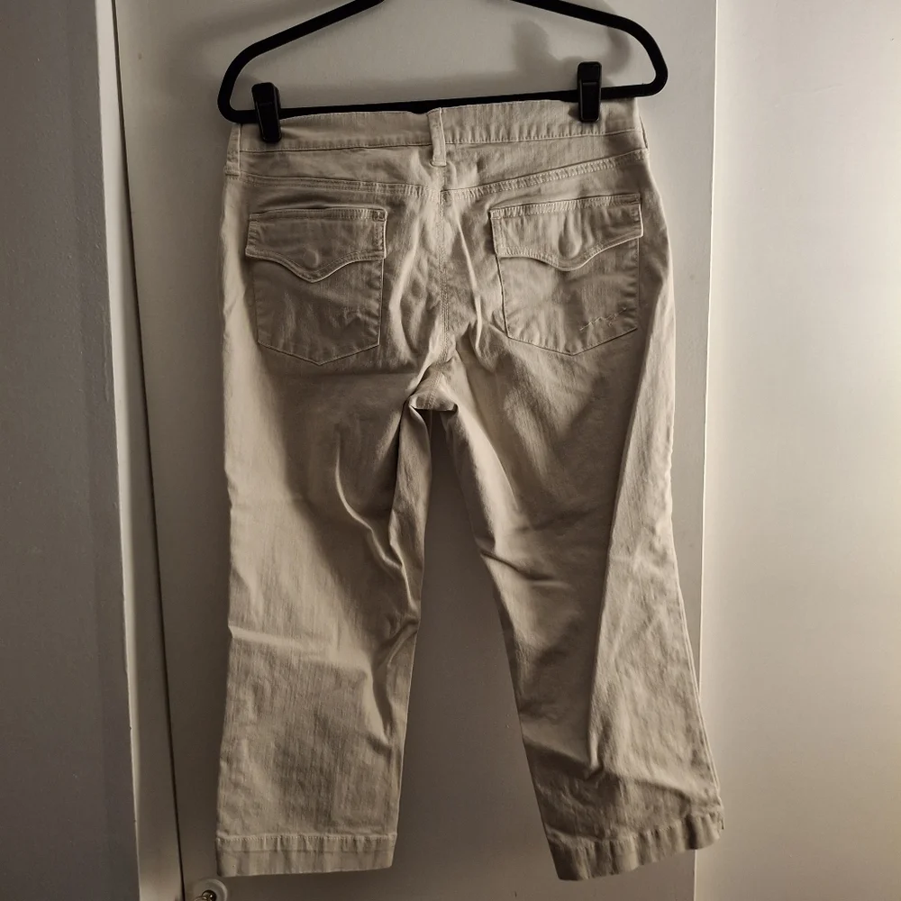New York & Company Women's Beige Cropped Pants